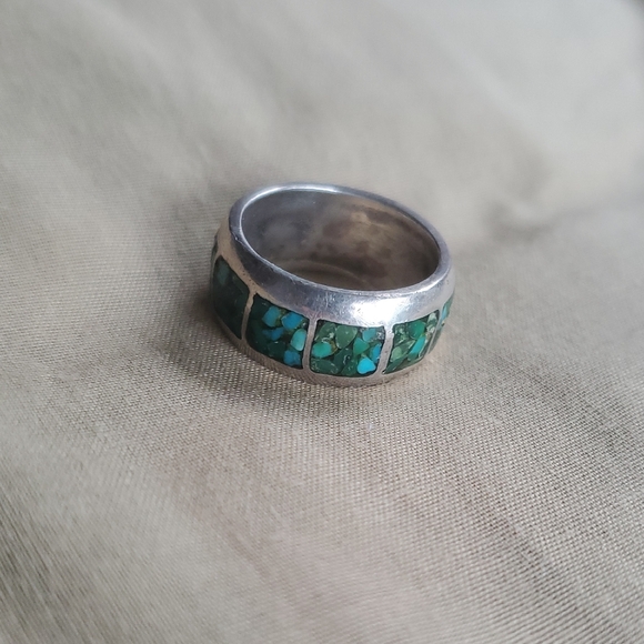Vintage Navajo Turquoise Chip Inlay Sterling Silver Ring